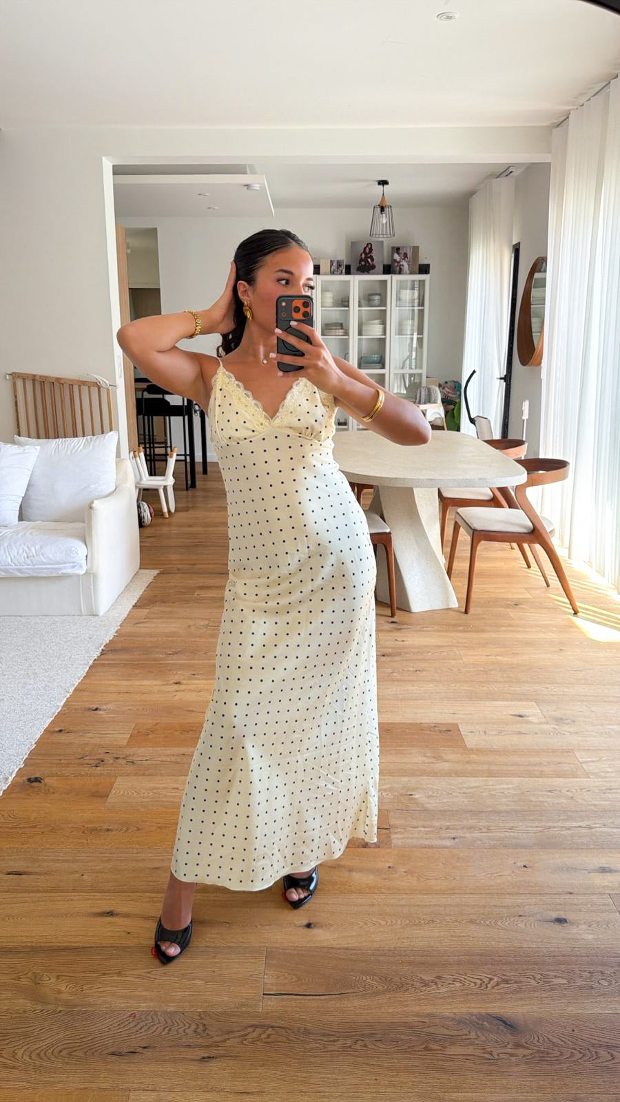 Robe longue à pois jaune