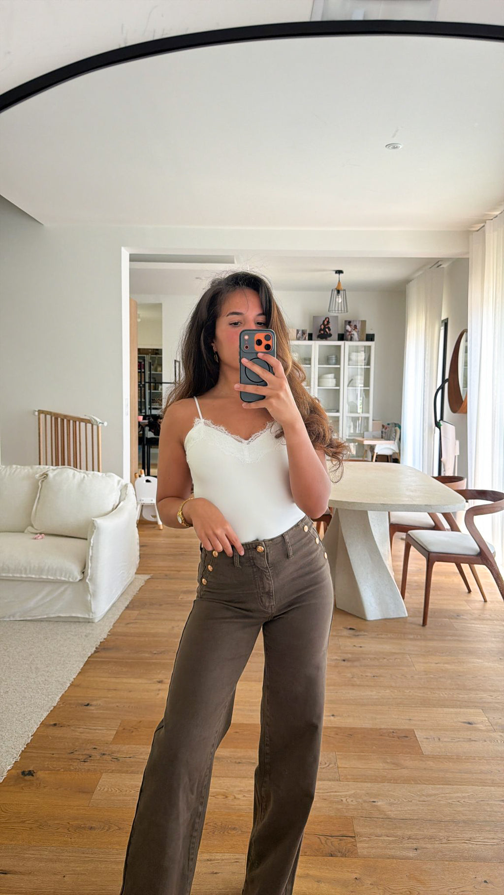 Jeans à boutons doré