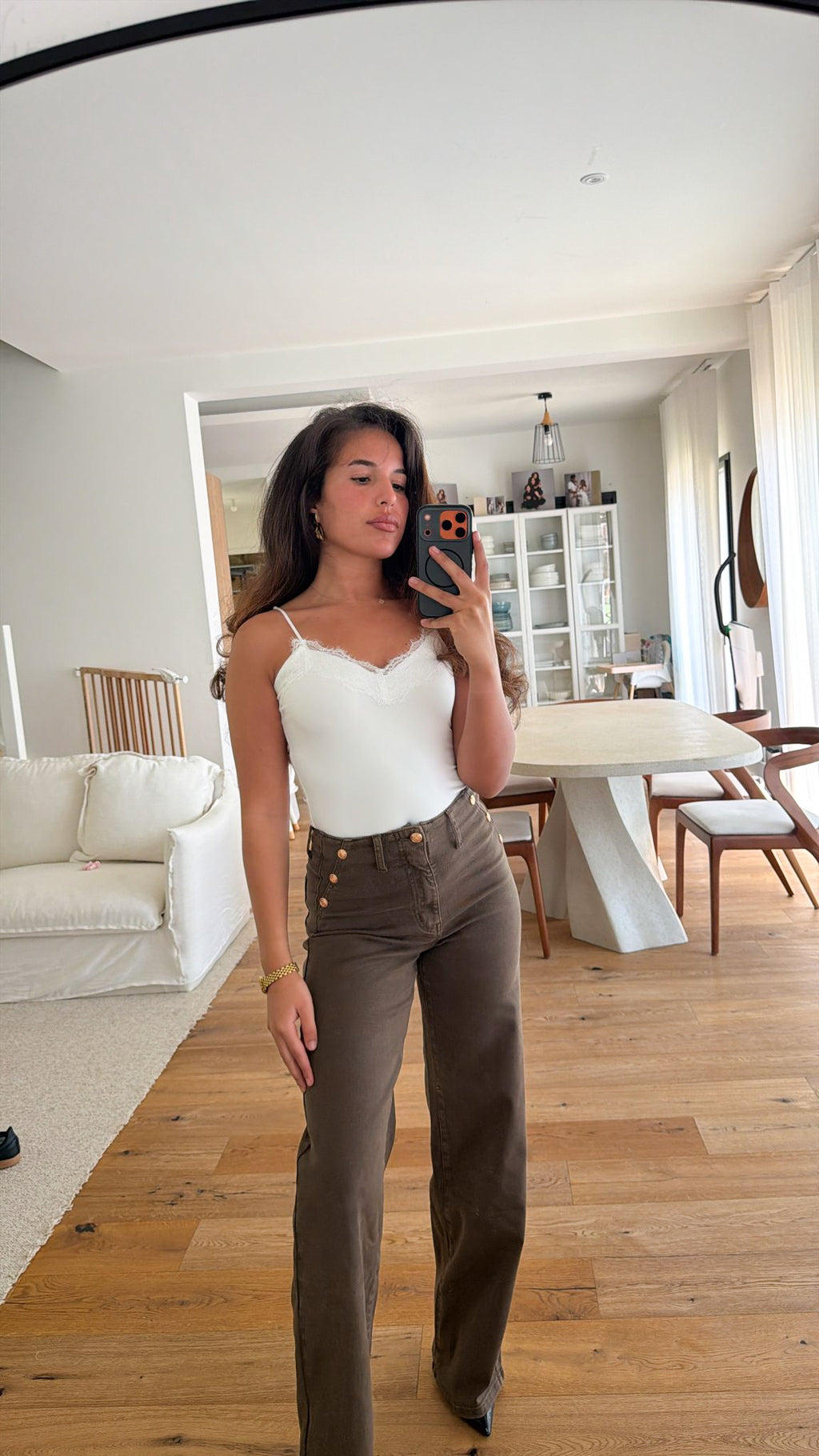 Jeans à boutons doré