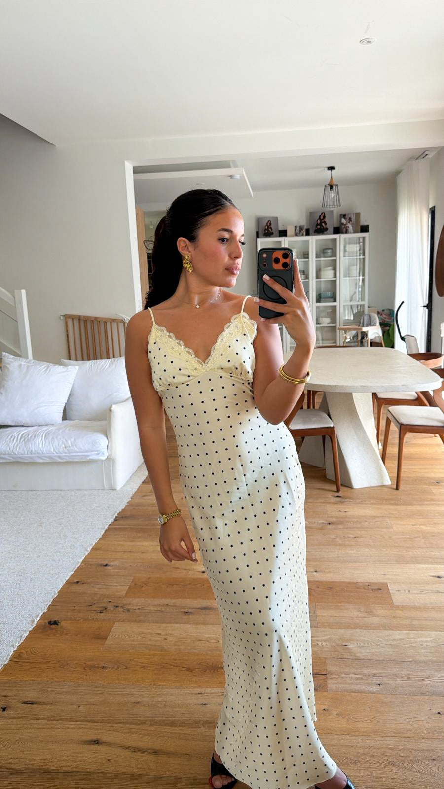 Robe longue à pois jaune