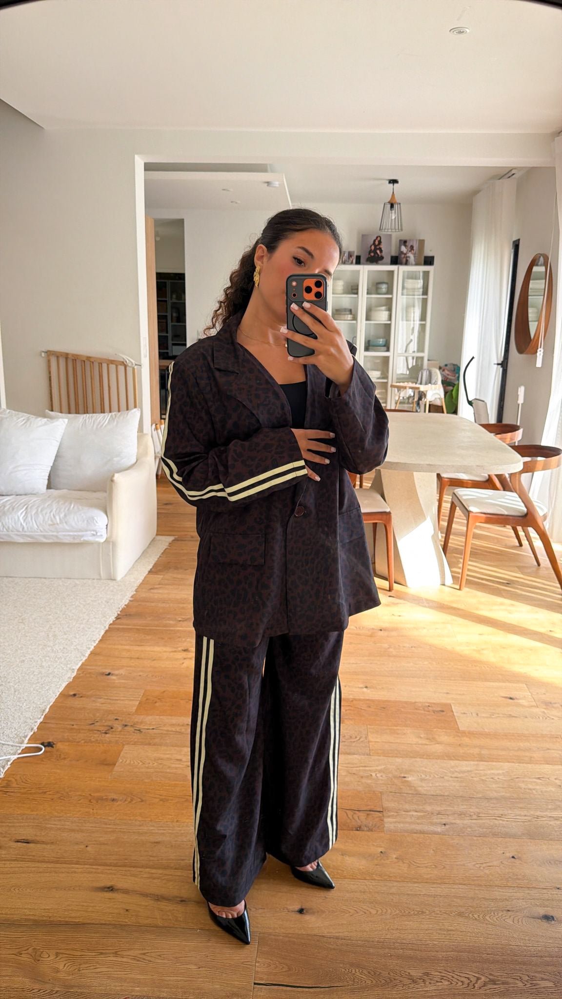 Ensemble tailleur léopard à bande jaune